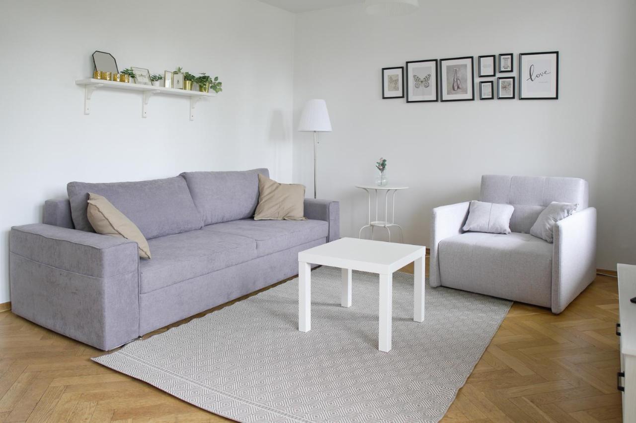 ורשה Apartament Przy Parku Saskim מראה חיצוני תמונה